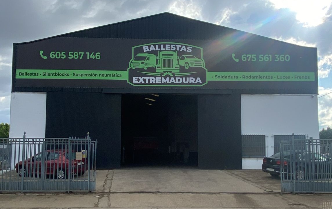Fachada del taller Ballestas Extremadura